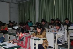 <b>淮北市2014年高级教师职称考评课在我校举行</b>